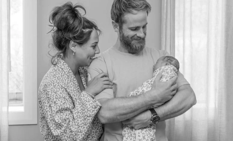Kane Williamson and his partner Sarah become parents of a baby girl; David Warner reacts