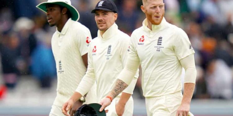 'Disrespectful to Test cricket': Vaughan, Nasser go no-holds-barred as 'smug' England taken to cleaners by Team India